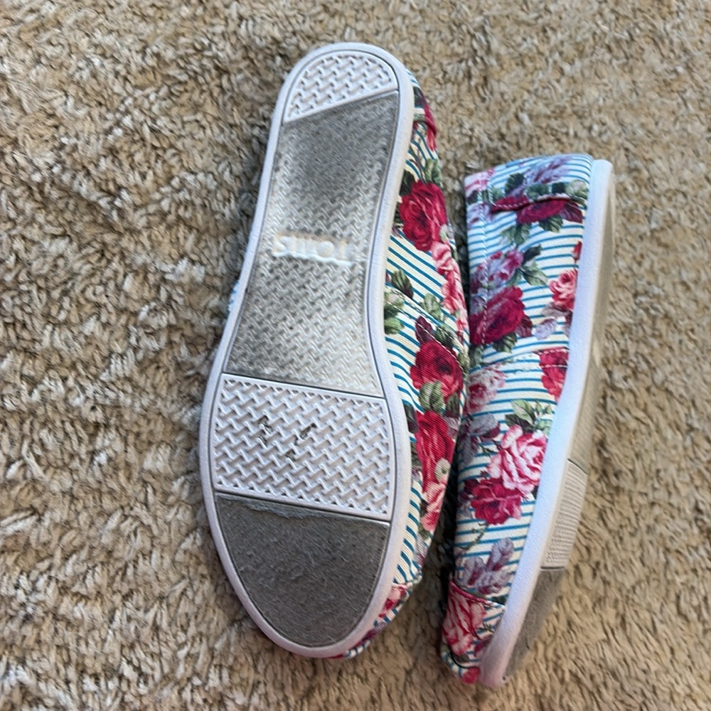 Floral Printed Toms Alpargata - Picture 6 of 7